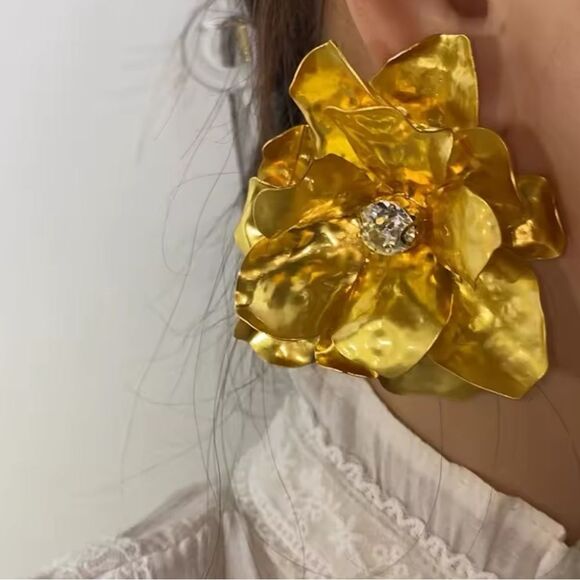 Zara Jewelry - “Gold Floral Statement Earrings with Crystal Center”